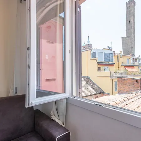 Asinelli, By Short Holidays Appartement Bologne