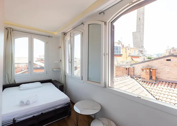 Asinelli, By Short Holidays 아파트 볼로냐