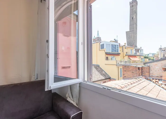 Asinelli, By Short Holidays شقة بولونيا